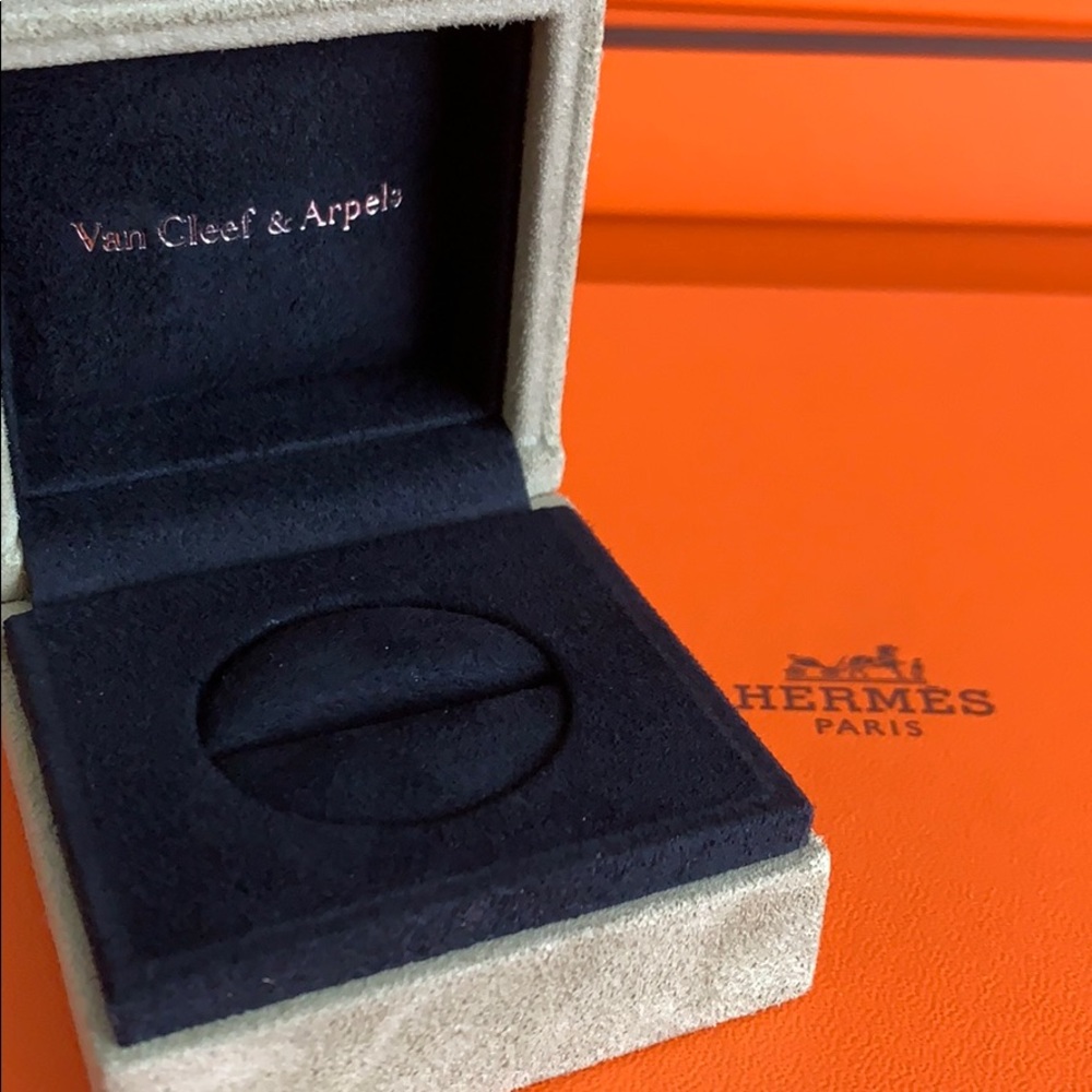 Van Cleef & Arpels Ring Box